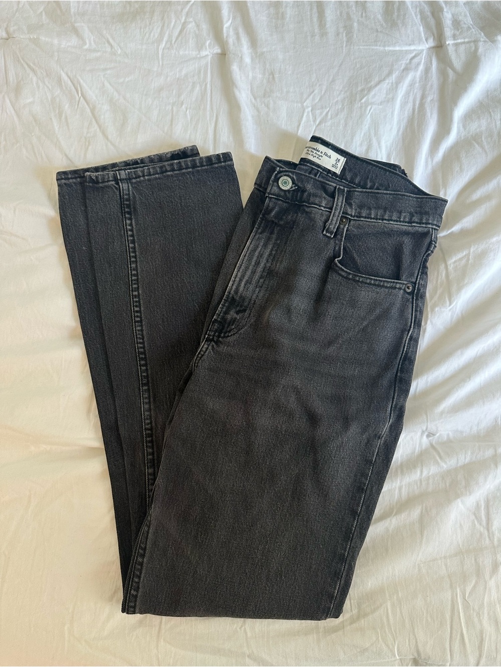 Abercrombie & Fitch Women's 90s Straight-Leg Jeans